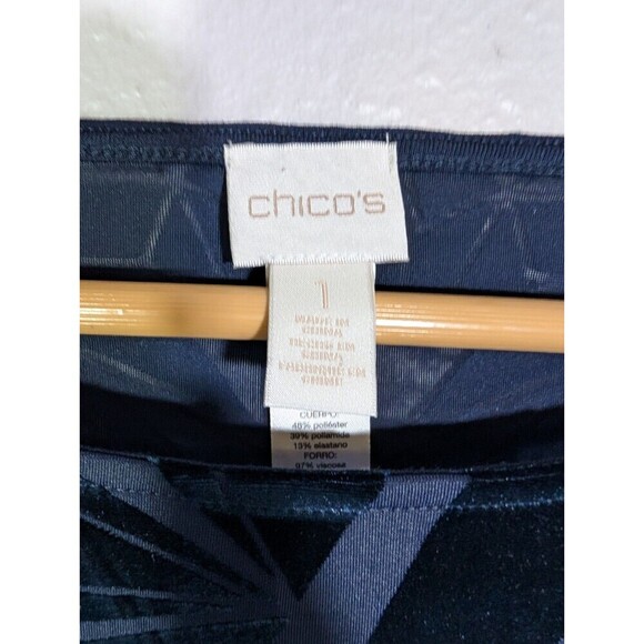 NWOT Chico's Navy Blue Velvet Jacquard Two In One Tiered Blouse Sz 1 Medium 120 - Picture 4 of 8
